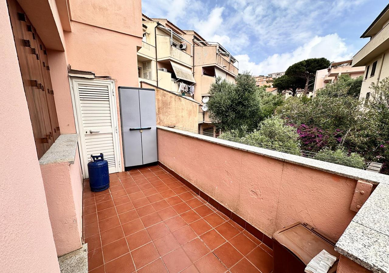 Murphy Holiday Home - Residenza Guardia Vecchia La Maddalena  Kültér fotó